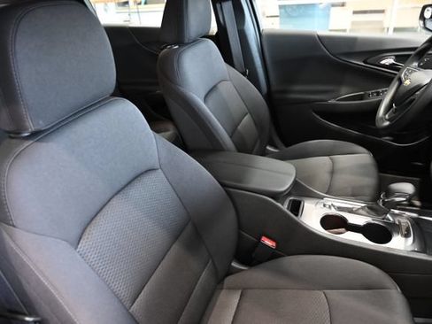Used 2024 Chevrolet Malibu LT w/ LPO, Floor Liner Package FWD image 8