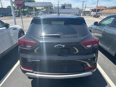 Used 2023 Chevrolet TrailBlazer LT w/ Convenience Package AWD/4WD image 6