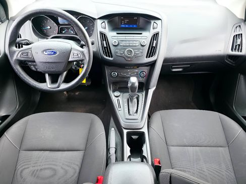Used 2016 Ford Focus SE FWD image 15
