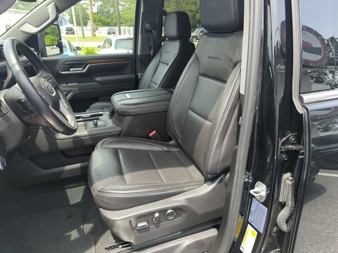 Used 2025 GMC Sierra 2500 Denali AWD/4WD image 11