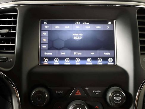 Used 2021 Jeep Grand Cherokee Laredo image 13