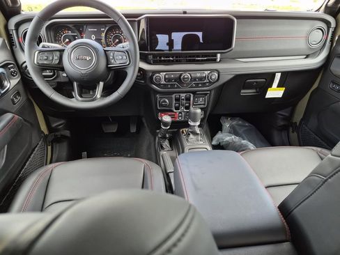New 2026 Jeep Gladiator Rubicon AWD/4WD image 17