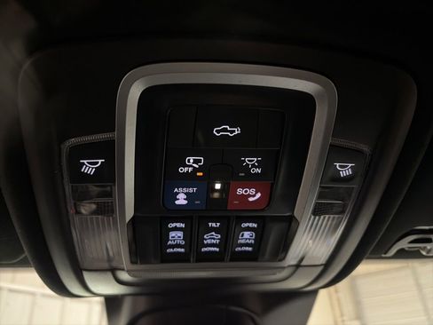 Used 2023 RAM 3500 Limited image 20