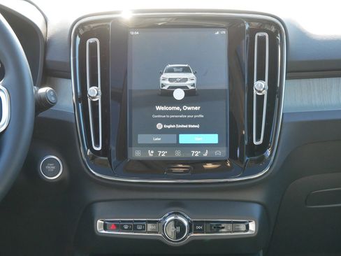 New 2026 Volvo XC40 B5 Plus w/ Protection Package Premier image 8