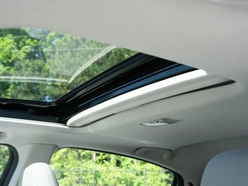 Certified 2022 Honda HR-V EX image 4