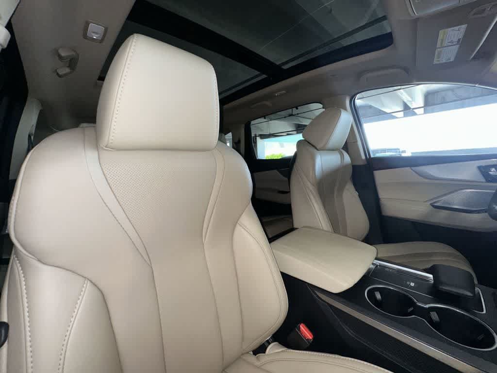 Certified 2024 Acura MDX w/ Technology Package FWD image 35