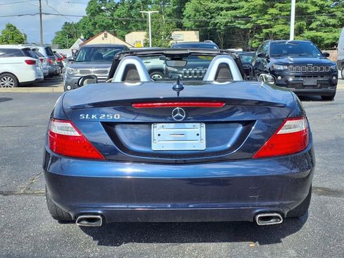 Used 2014 Mercedes-Benz SLK 250 image 6