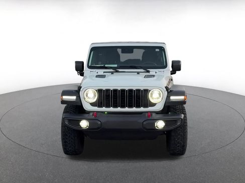 Used 2025 Jeep Wrangler Rubicon image 4