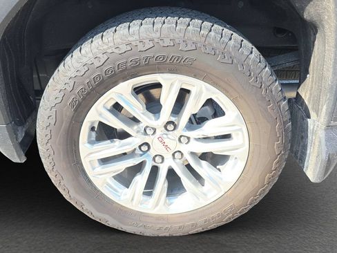 Used 2024 GMC Sierra 1500 SLT w/ SLT Premium Plus Package AWD/4WD image 5