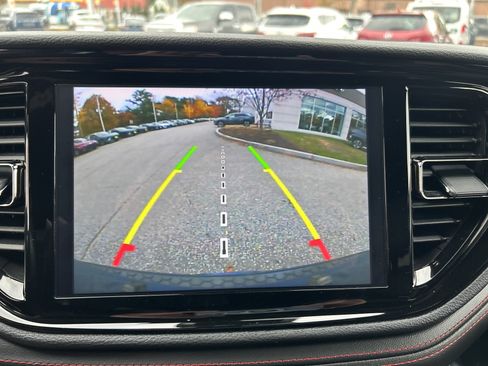 Used 2024 Dodge Durango GT image 27