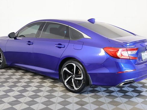 Used 2018 Honda Accord Sport image 4
