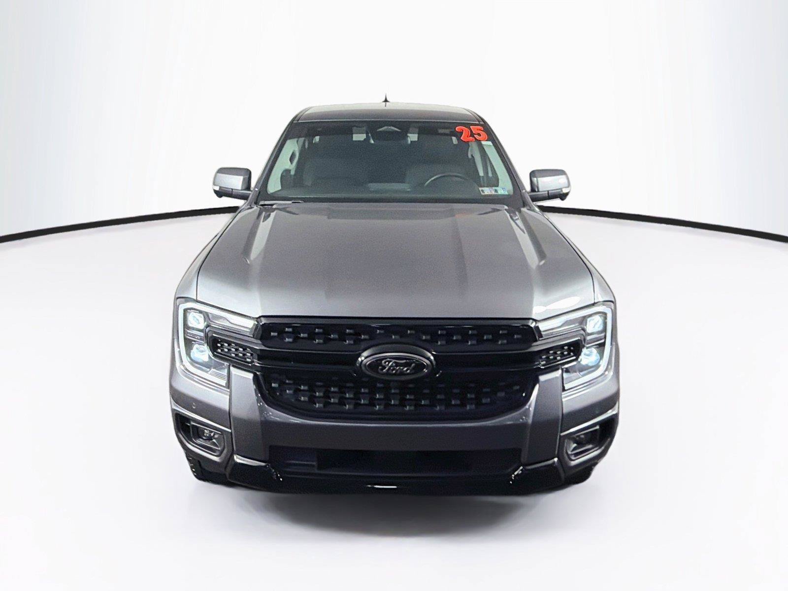 Used 2025 Ford Ranger Lariat w/ FX4 Off-Road Package AWD/4WD image 13