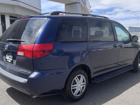 Used 2004 Toyota Sienna CE FWD image 8