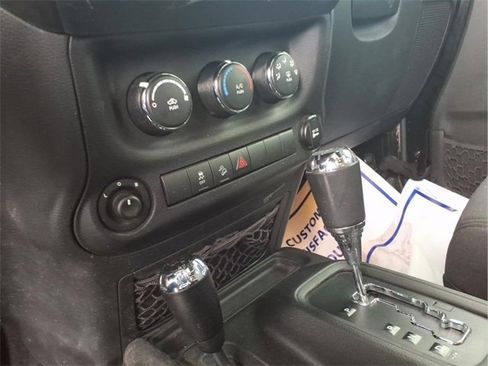 Used 2017 Jeep Wrangler Unlimited Sport image 19