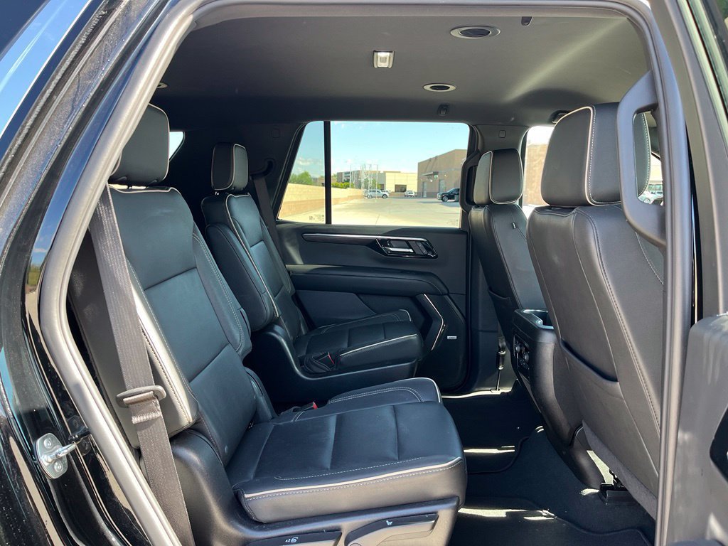 Used 2025 Chevrolet Tahoe Premier AWD/4WD image 16