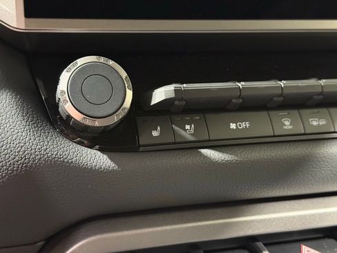 New 2026 Toyota Tundra Limited AWD/4WD image 26