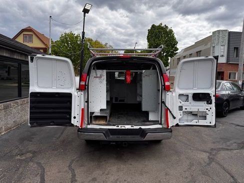 Used 2017 GMC Savana 3500 RWD image 20