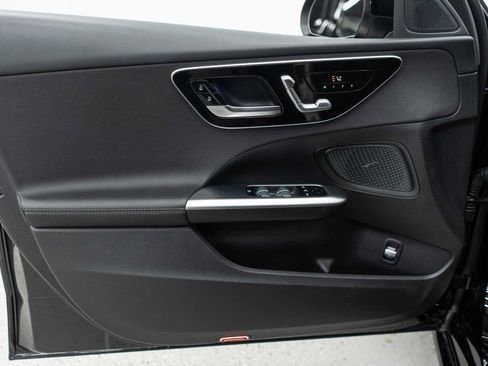 Used 2025 Mercedes-Benz C 300 4MATIC Sedan image 14