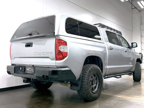 Used 2015 Toyota Tundra Limited w/ Limited Premium Package AWD/4WD image 5