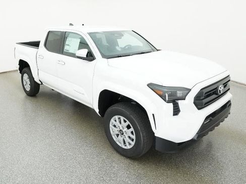 New 2025 Toyota Tacoma SR5 image 13