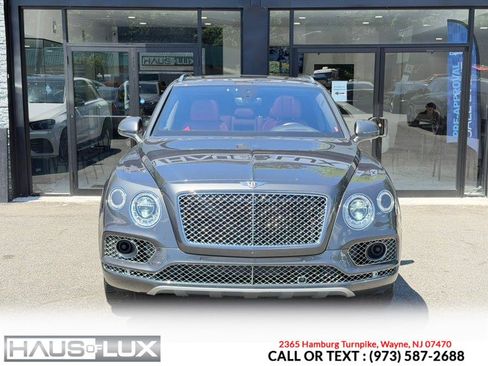 Used 2017 Bentley Bentayga AWD/4WD image 8