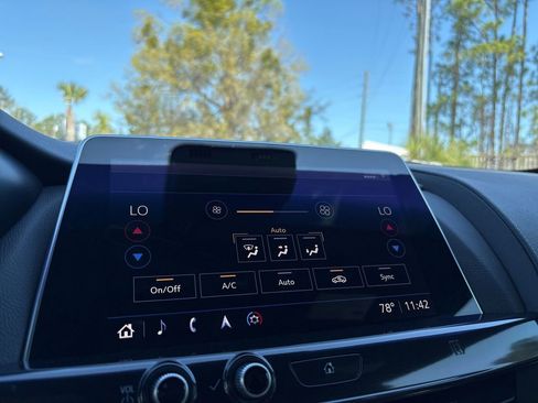 Used 2021 Cadillac CT5 Luxury w/ Sun And Sound Package image 29