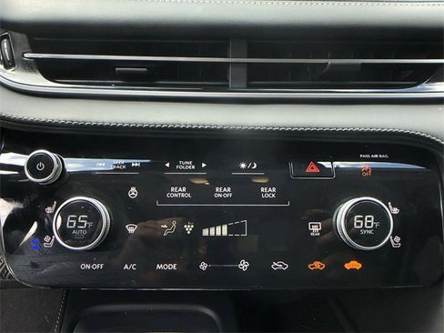 Used 2023 INFINITI QX60 Sensory w/ Cargo Package image 24