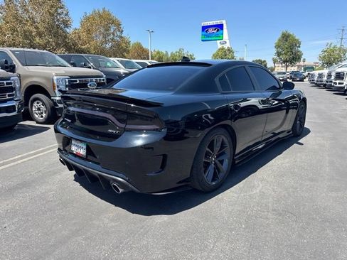 Used 2017 Dodge Charger SRT w/ Harman/Kardon Audio Group RWD image 3