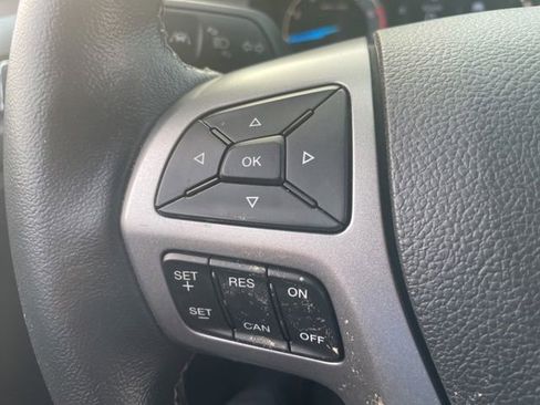 Used 2019 Ford Ranger XLT w/ Equipment Group 302A Luxury AWD/4WD image 19