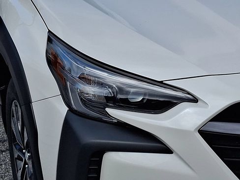 Certified 2023 Subaru Outback Touring AWD/4WD image 10
