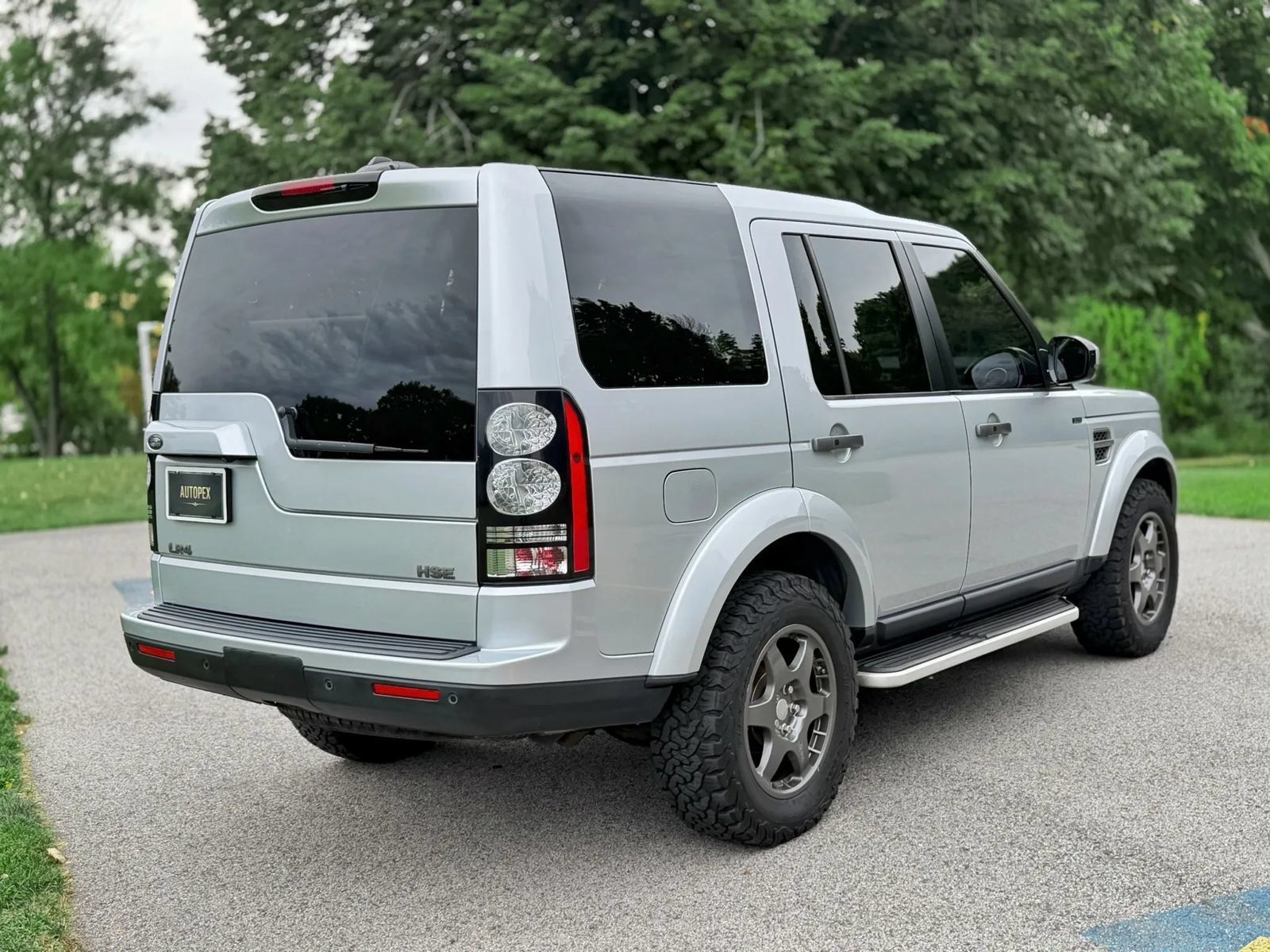 Used 2016 Land Rover LR4 HSE AWD/4WD image 24