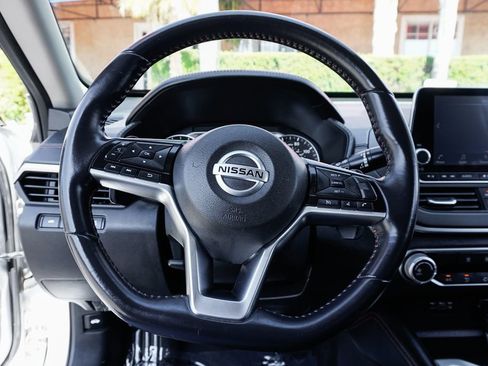 Used 2020 Nissan Altima 2.5 SR image 19