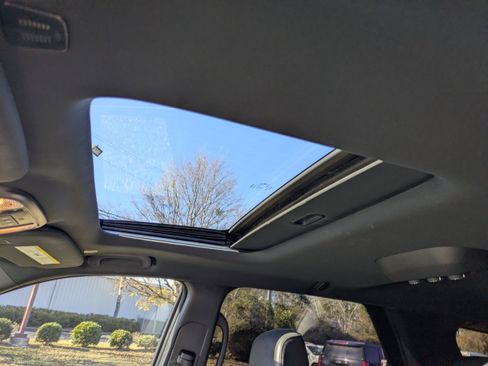 Used 2023 Dodge Durango R/T image 22