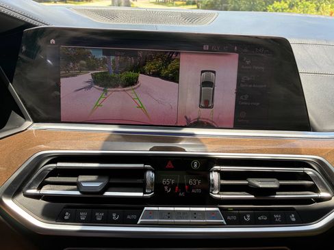 Used 2019 BMW X5 xDrive50i w/ M Sport Package AWD/4WD image 16