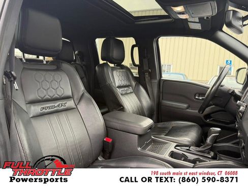 Used 2022 Nissan Frontier PRO-4X w/ Pro-4X Premium Package image 17