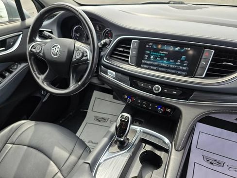 Used 2019 Buick Enclave Essence AWD/4WD image 11