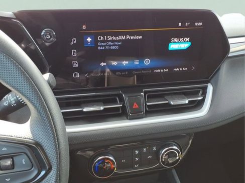 Used 2025 Chevrolet TrailBlazer LT image 9