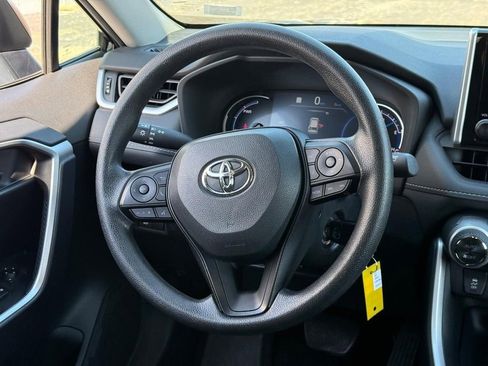 Used 2025 Toyota RAV4 LE image 13