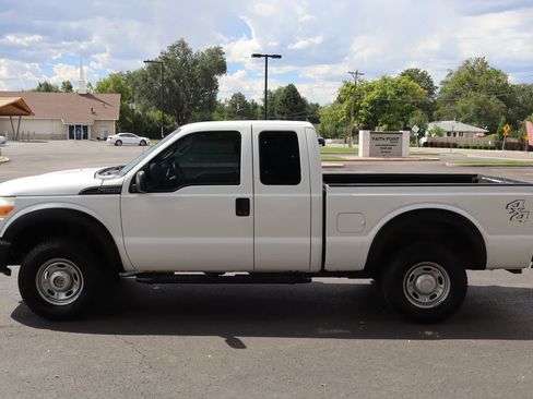 Used 2011 Ford F250 XL AWD/4WD image 9
