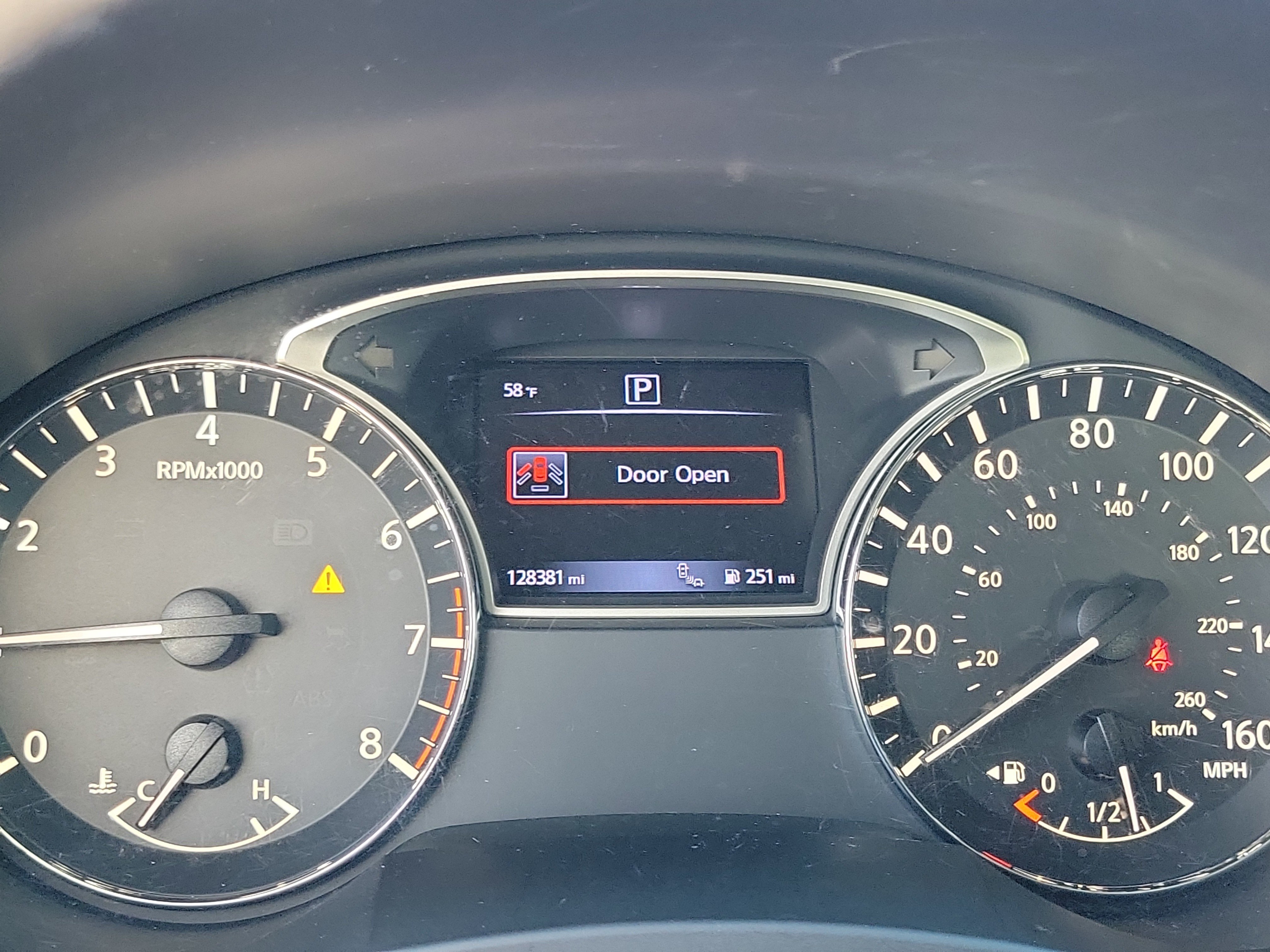 Used 2016 Nissan Altima 2.5 SV w/ Convenience Package FWD image 12