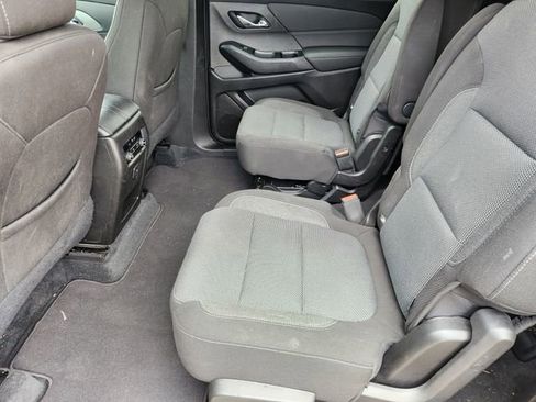 Certified 2023 Chevrolet Traverse LT image 30