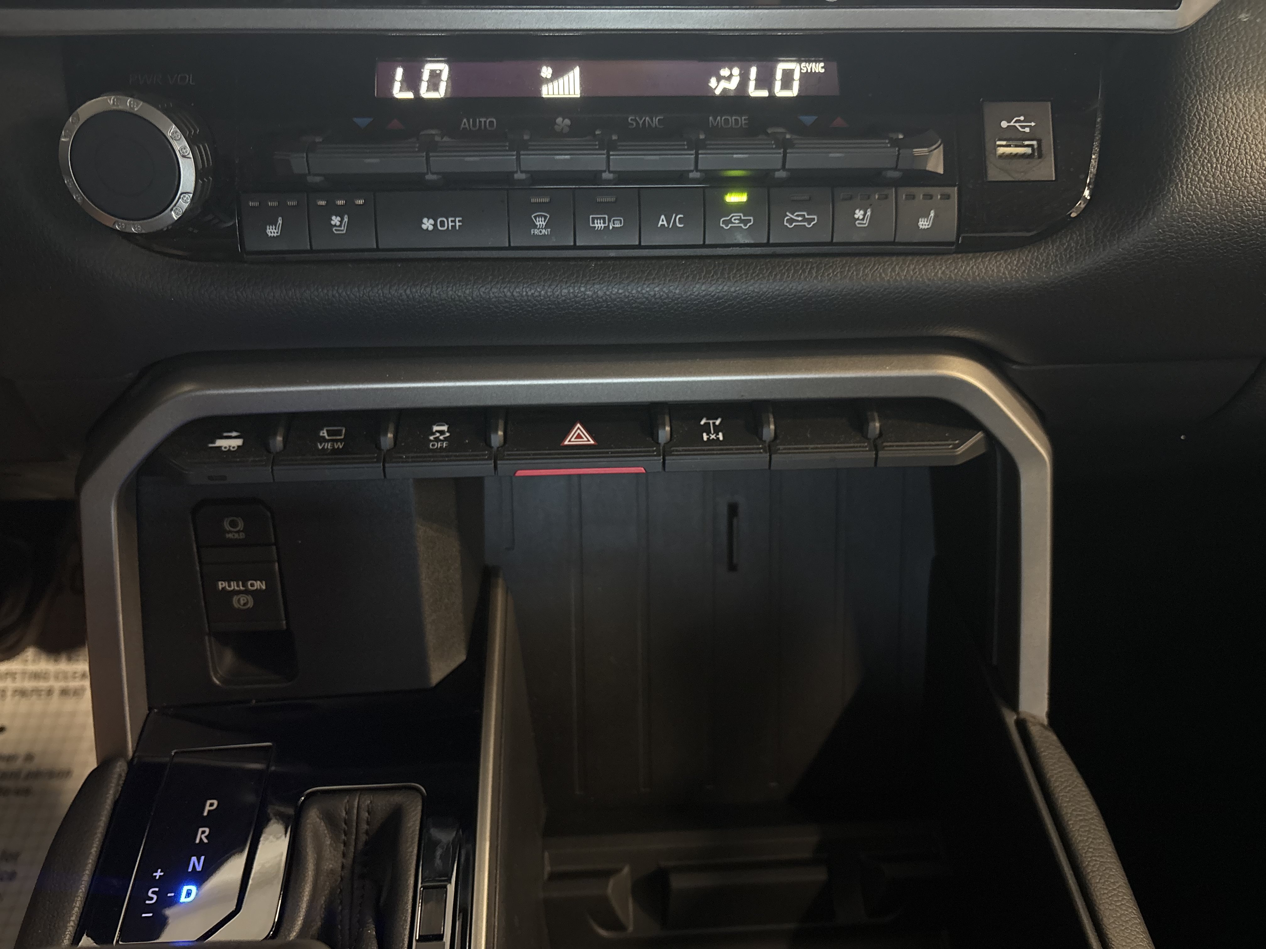 Used 2022 Toyota Tundra Limited w/ TRD Off-Road Package AWD/4WD image 19