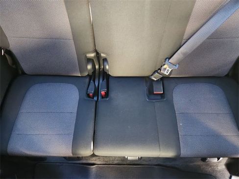 Used 2023 Chevrolet Traverse LT image 33