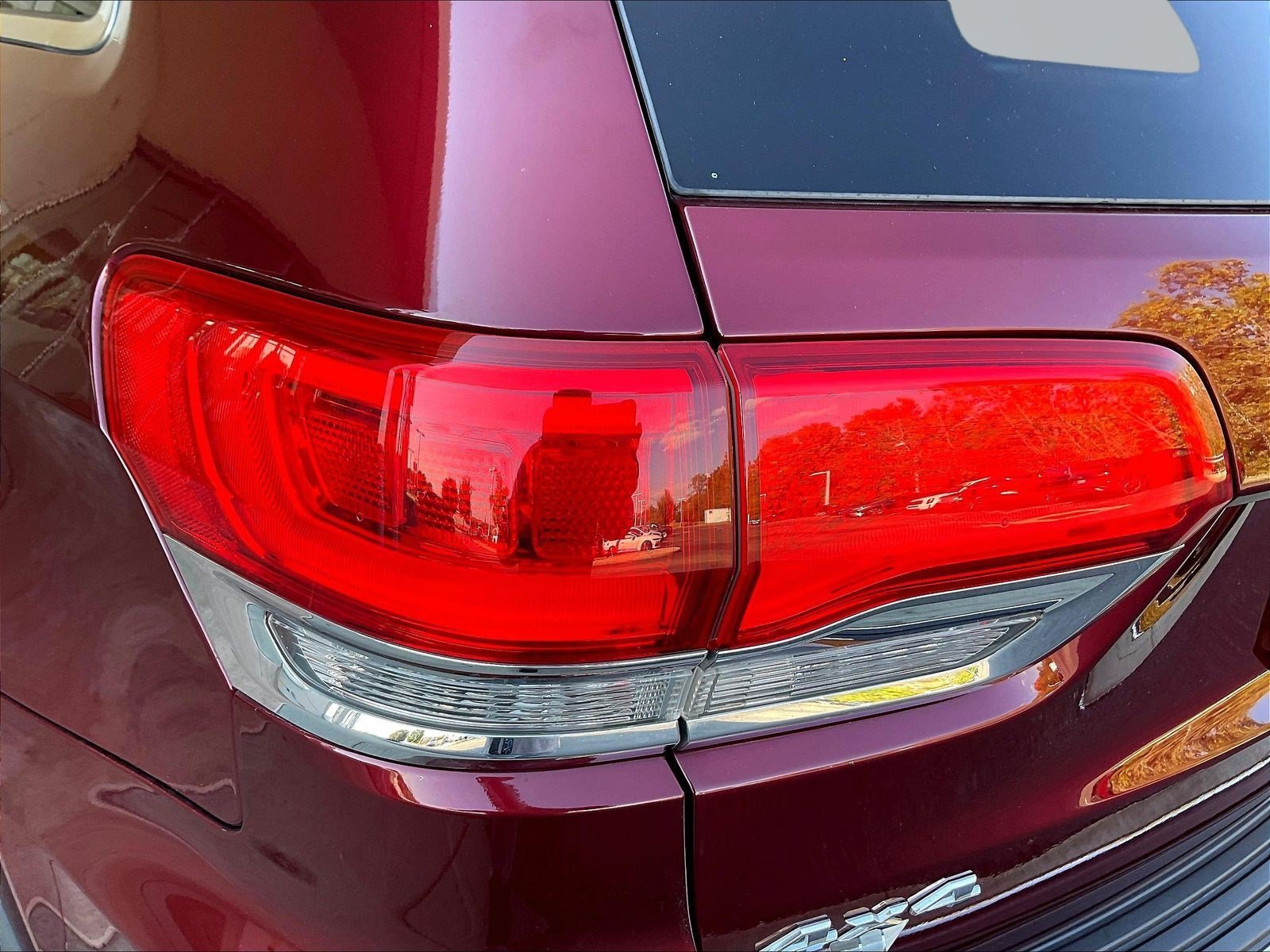 Used 2019 Jeep Grand Cherokee Limited AWD/4WD image 22