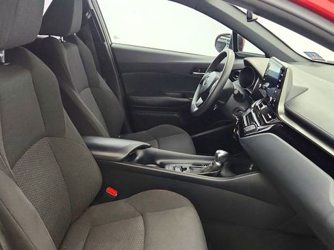 Used 2019 Toyota C-HR LE FWD image 22