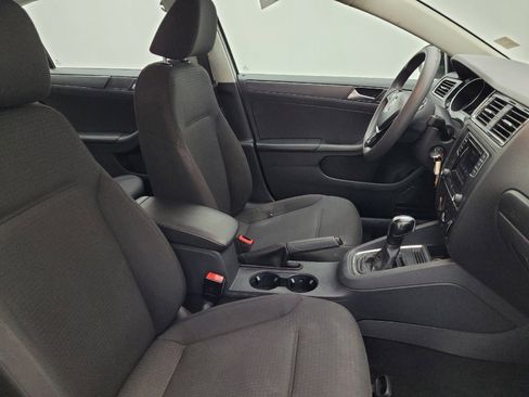 Used 2016 Volkswagen Jetta S image 21