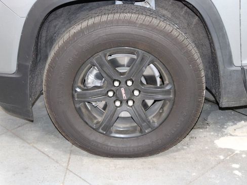 Used 2023 GMC Acadia AT4 w/ Preferred Package image 19