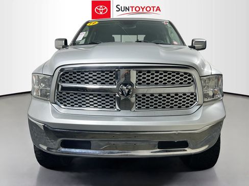 Used 2019 RAM 1500 Classic SLT AWD/4WD image 10