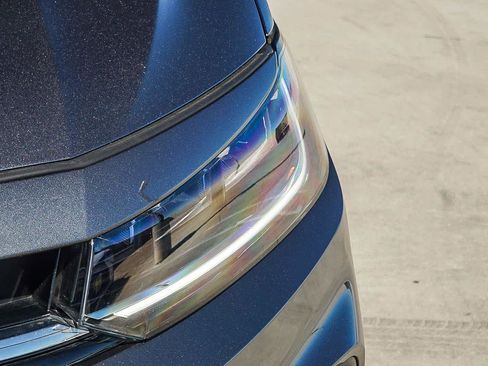 Used 2025 Volkswagen Jetta SE image 8