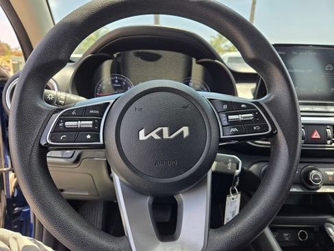 Used 2023 Kia Forte LXS FWD image 20